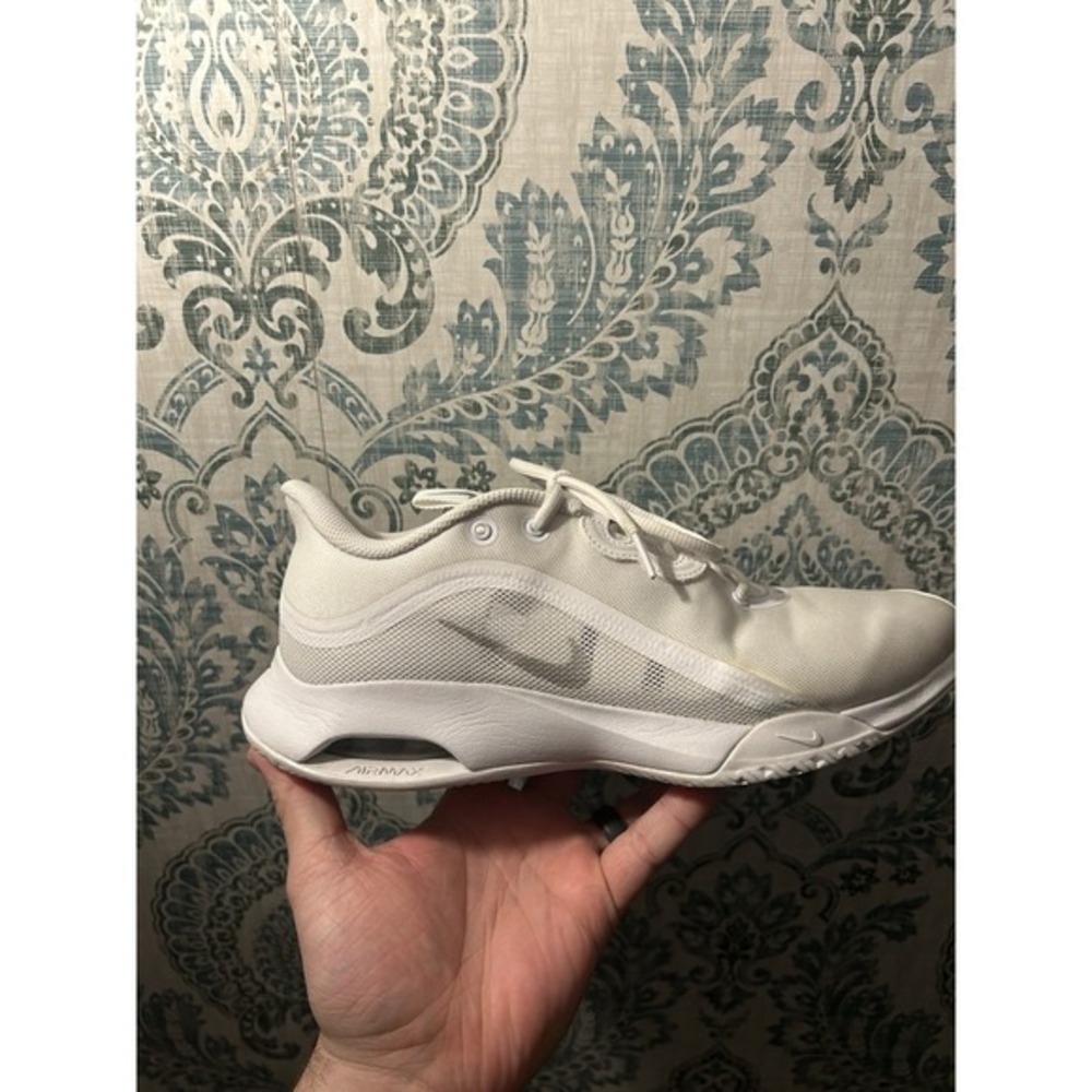 Nike Air Max Volley White Metallic Silver Womens‎ Size 9.5